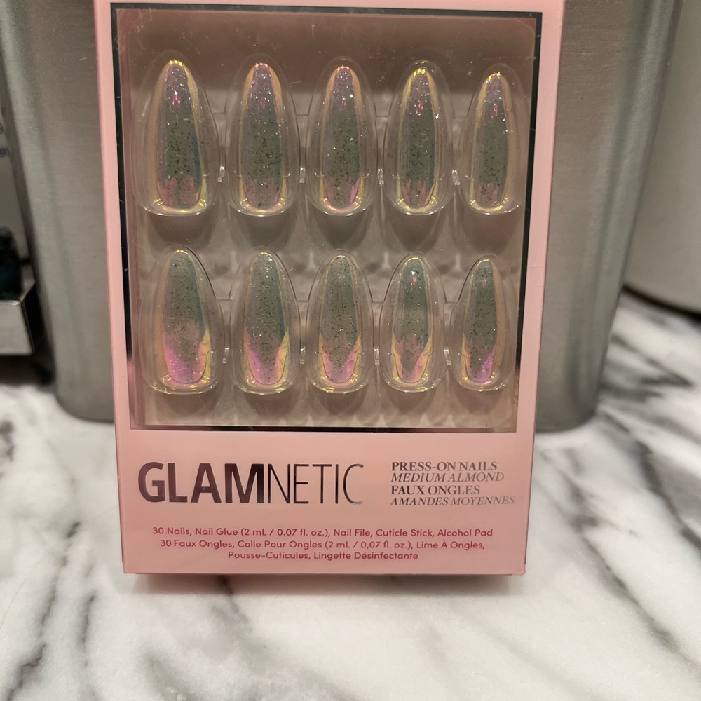 Glamnetic Holographic Press-On Nails